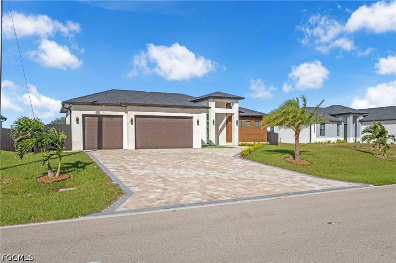 4 bedroom SingleFamilyResidence at 2010 Nelson Rd N, Cape Coral, Cape Coral — photo 4