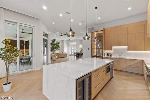 380 Sharwood Dr, Naples FL - photo 7 of 51