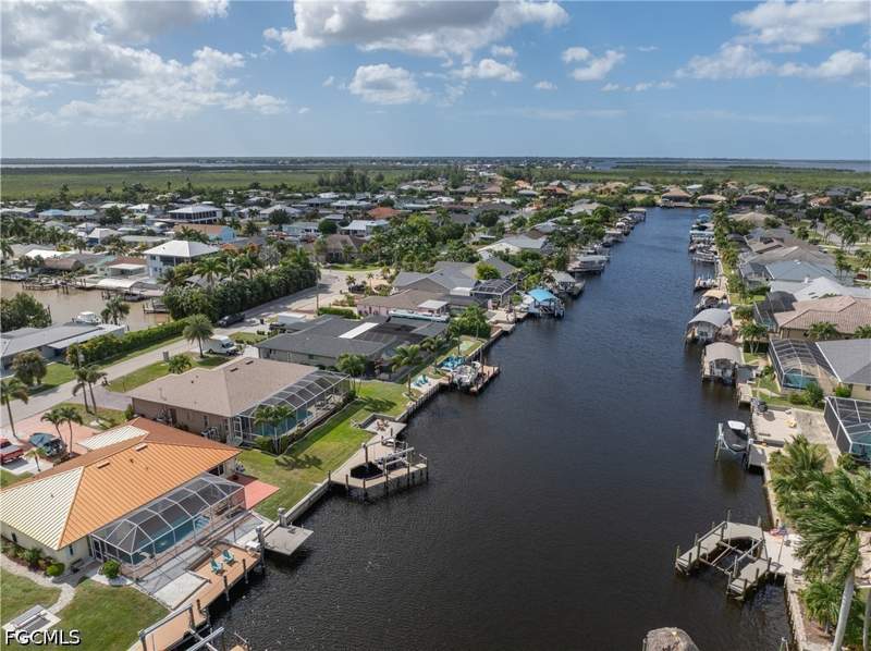 3 bedroom SingleFamilyResidence at 17542 Corallina Dr, Matlacha Isles, Matlacha Isles — photo 5