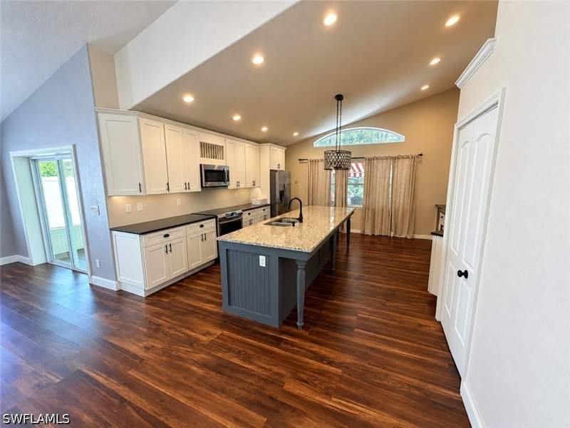 3 bedroom SingleFamilyResidence at 1231 Silverstrand Dr, Tavernier, Naples — photo 3