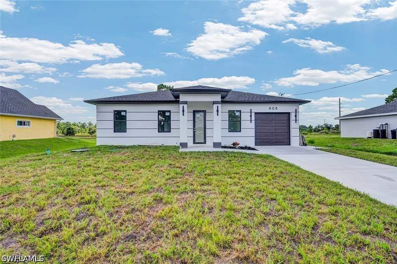 3 bedroom SingleFamilyResidence at 808 Foxtail St E, Lehigh Acres, Lehigh Acres — photo 2