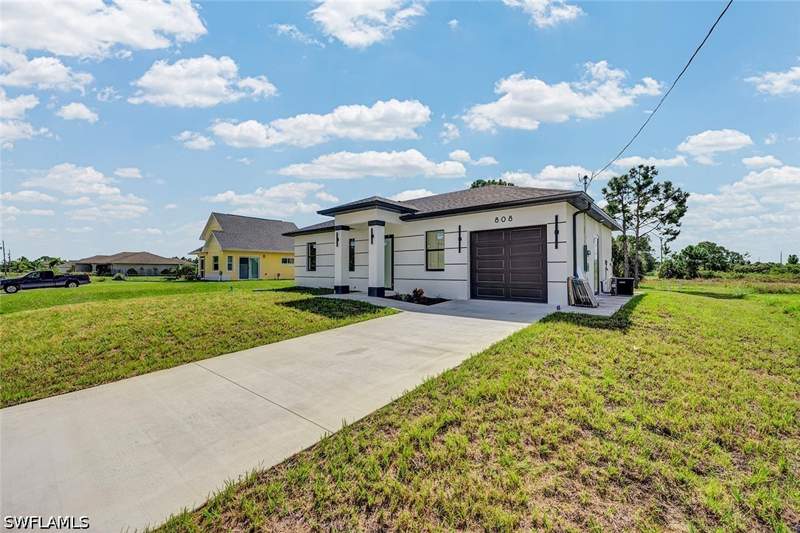 3 bedroom SingleFamilyResidence at 808 Foxtail St E, Lehigh Acres, Lehigh Acres — photo 4