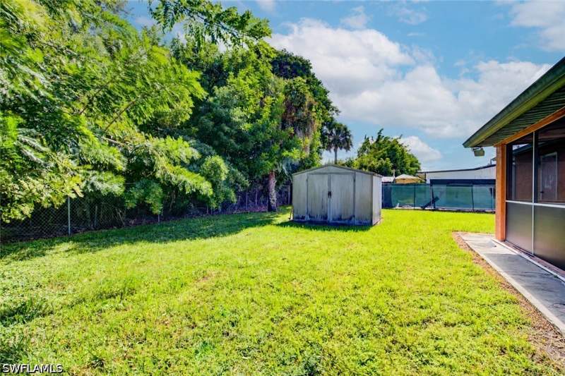 3 bedroom SingleFamilyResidence at 2060 51st St SW, Golden Gate City, Naples — photo 5
