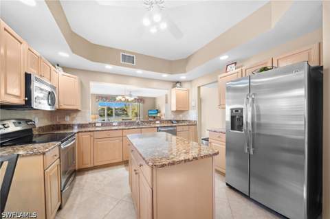 6170 Reserve Cir 101, Naples FL - photo 6 of 50