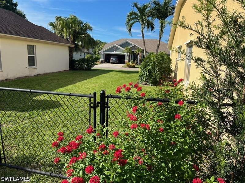 3 bedroom SingleFamilyResidence at 3651 Sunland Ln, Forest Ridge, Estero — photo 4
