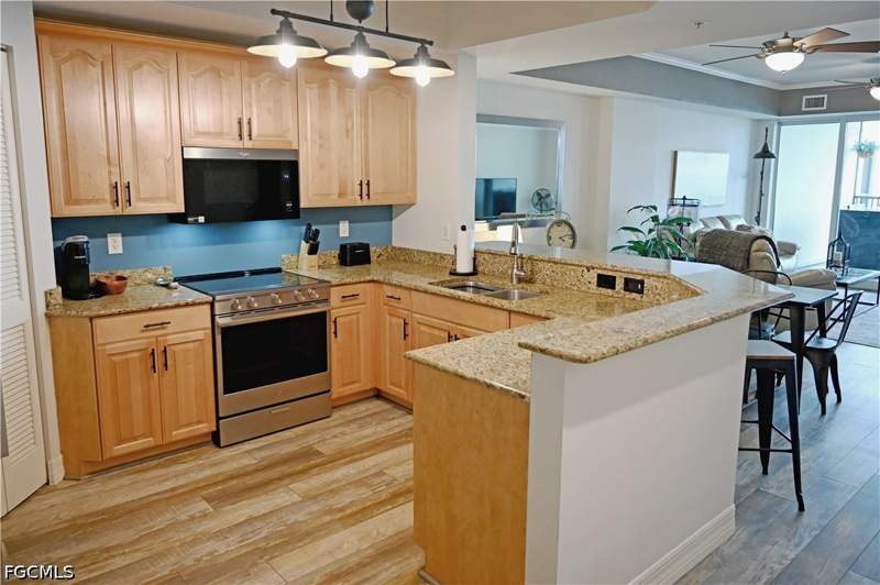 3 bedroom Condominium at 2797 1st St 1305, Beau Rivage, Fort Myers — photo 5
