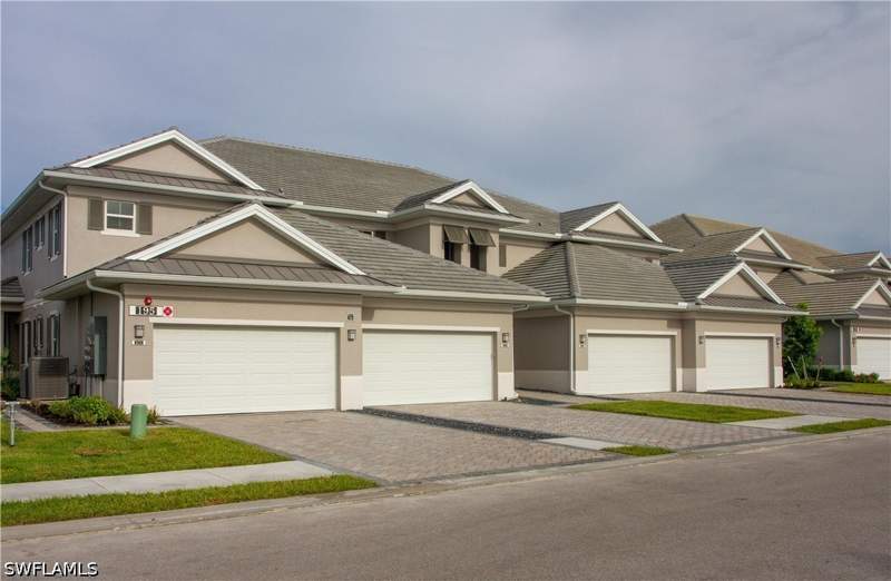 3 bedroom Condominium at 195 Indies Dr E 102, Antilles, Naples — photo 2