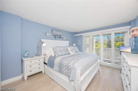 1300 Gulf Shore Blvd N 307, Naples FL - photo 10 of 21
