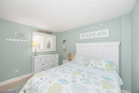 1300 Gulf Shore Blvd N 307, Naples FL - photo 14 of 21