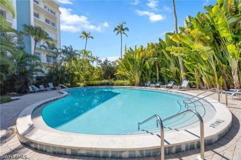 1300 Gulf Shore Blvd N 307, Naples FL - photo 17 of 21