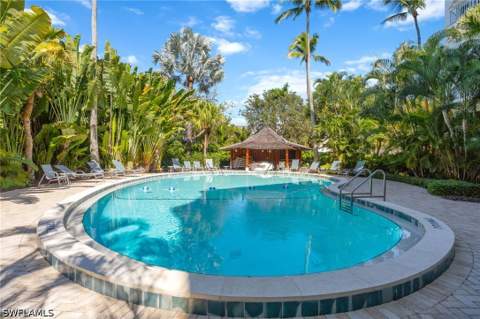 1300 Gulf Shore Blvd N 307, Naples FL - photo 19 of 21