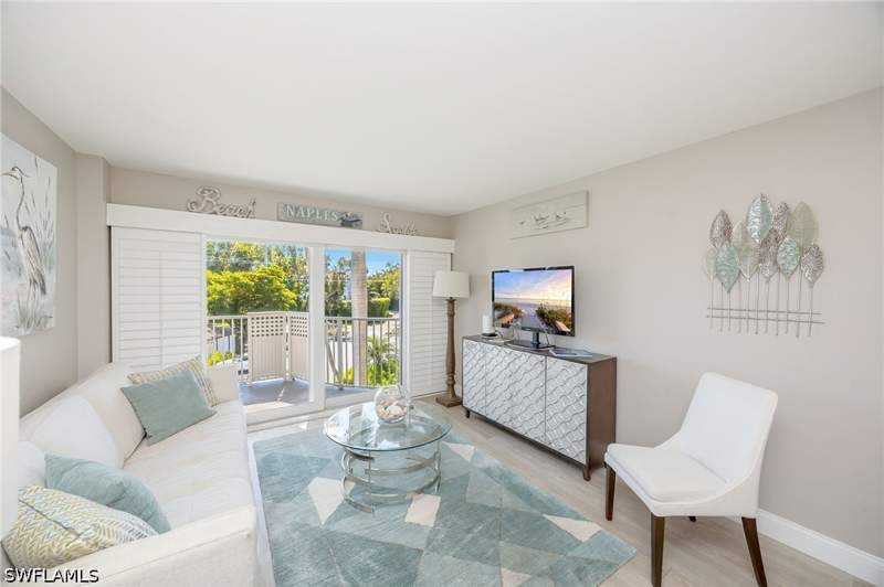 2 bedroom Condominium at 1300 Gulf Shore Blvd N 307, Del Mar, Naples — photo 5