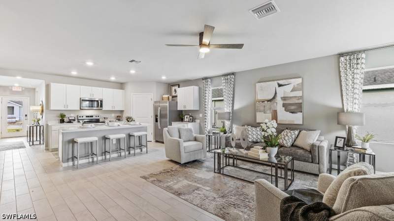 5 bedroom SingleFamilyResidence at 1330 NE 7th Pl, Cape Coral, Cape Coral — photo 3