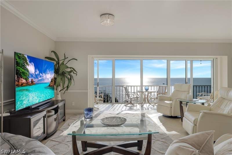 2 bedroom Condominium at 3401 Gulf Shore Blvd N 605, Regency Towers, Naples — photo 2