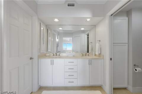 3401 Gulf Shore Blvd N 605, Naples FL - photo 23 of 33
