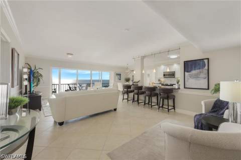 3401 Gulf Shore Blvd N 605, Naples FL - photo 7 of 33