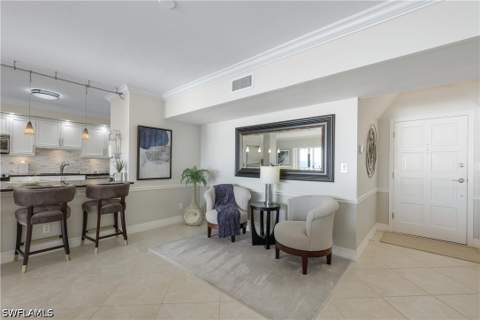 3401 Gulf Shore Blvd N 605, Naples FL - photo 9 of 33