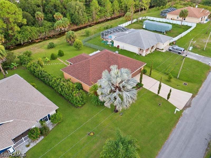 3 bedroom SingleFamilyResidence at 1063 Lilac St E, Lehigh Acres, Lehigh Acres — photo 2