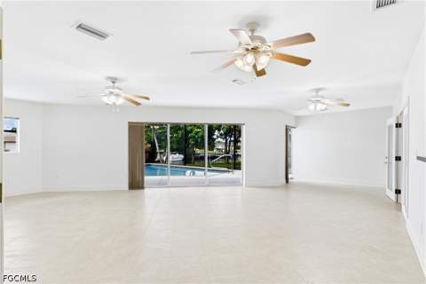 4418 SE 12th Ave, Cape Coral FL - photo 14 of 38
