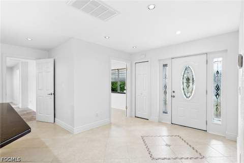 4418 SE 12th Ave, Cape Coral FL - photo 7 of 38
