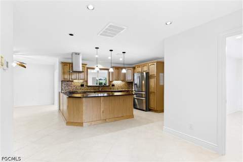 4418 SE 12th Ave, Cape Coral FL - photo 8 of 38