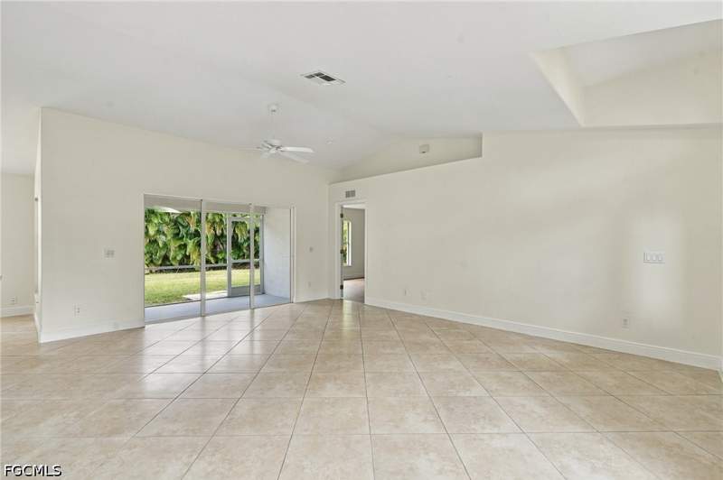 3 bedroom SingleFamilyResidence at 2425 NW 13th St, Cape Coral, Cape Coral — photo 5