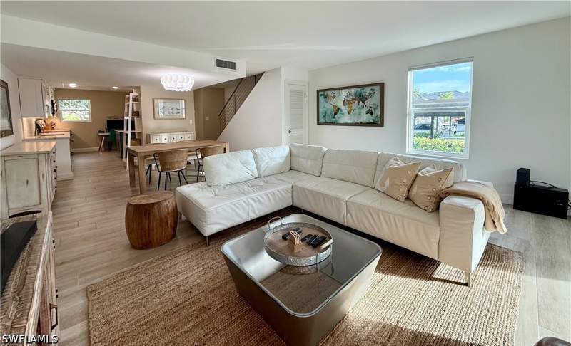 2 bedroom Townhouse at 800 River Point Dr 534, Naples Bay Club, Naples — photo 2