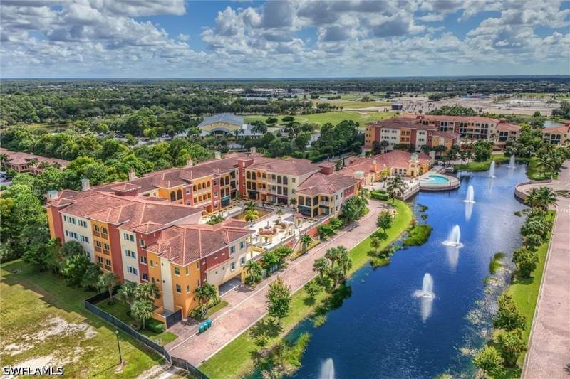 2 bedroom Condominium at 21490 Strada Nuova Cir 309, Genova, Estero — photo 5