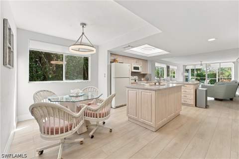 270 Naples Cove Dr 3101, Naples FL - photo 7 of 27