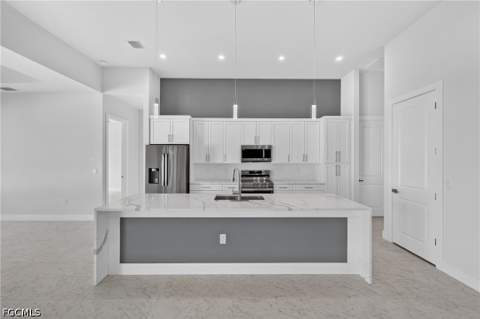 407 SW 29th Pl, Cape Coral FL - photo 10 of 45