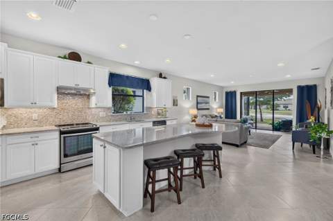 11855 Darcy Pl, Fort Myers FL - photo 7 of 63