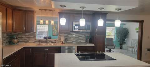 4705 Fiji Ln, Bonita Springs FL - photo 8 of 40