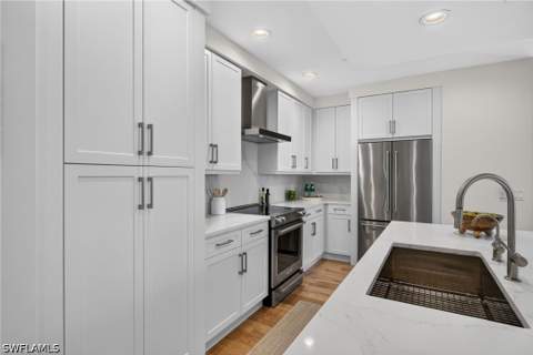 1030 3rd Ave S 209, Naples FL - photo 12 of 49