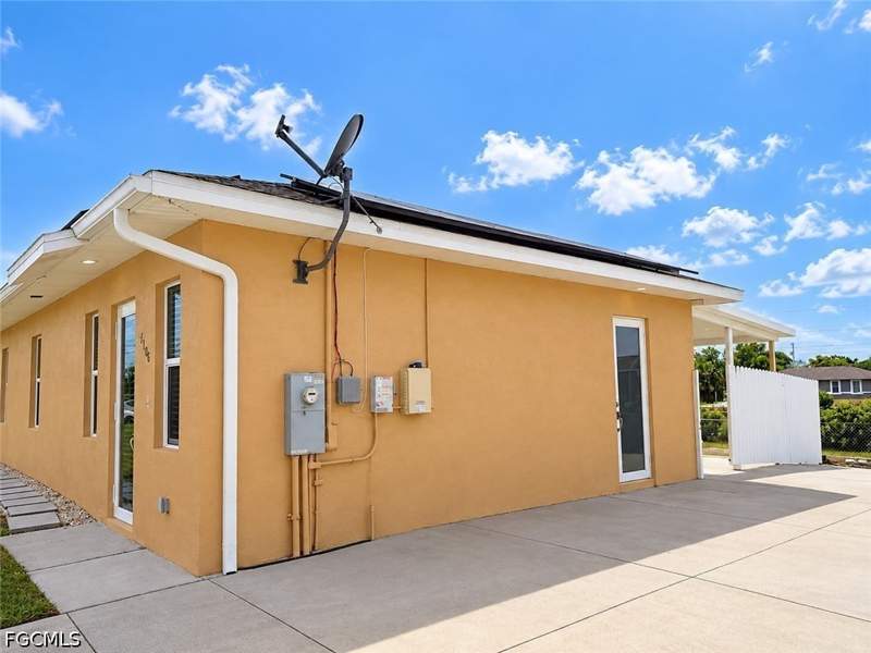 5 bedroom SingleFamilyResidence at 4106 26th St SW, Lehigh Acres, Lehigh Acres — photo 3