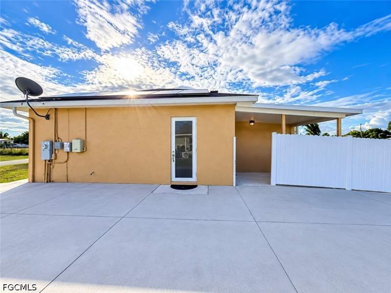 5 bedroom SingleFamilyResidence at 4106 26th St SW, Lehigh Acres, Lehigh Acres — photo 5