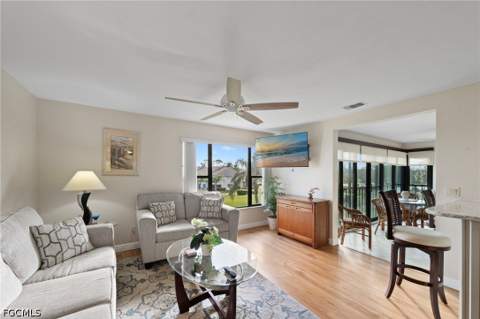 5685 Trailwinds Dr 734, Fort Myers FL - photo 12 of 50
