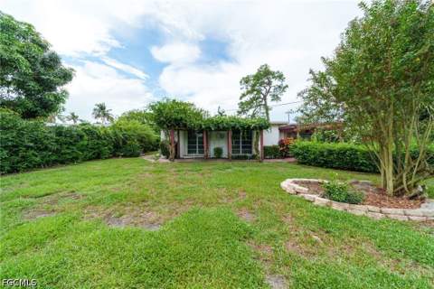543 Keenan Ave, Fort Myers FL - photo 13 of 23