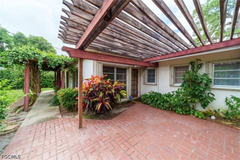 543 Keenan Ave, Fort Myers FL - photo 9 of 23
