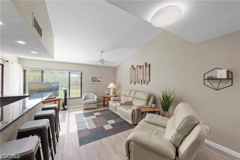 2 bedroom Condominium at 5550 Trailwinds Dr 621, Merion Village, Fort Myers — photo 4