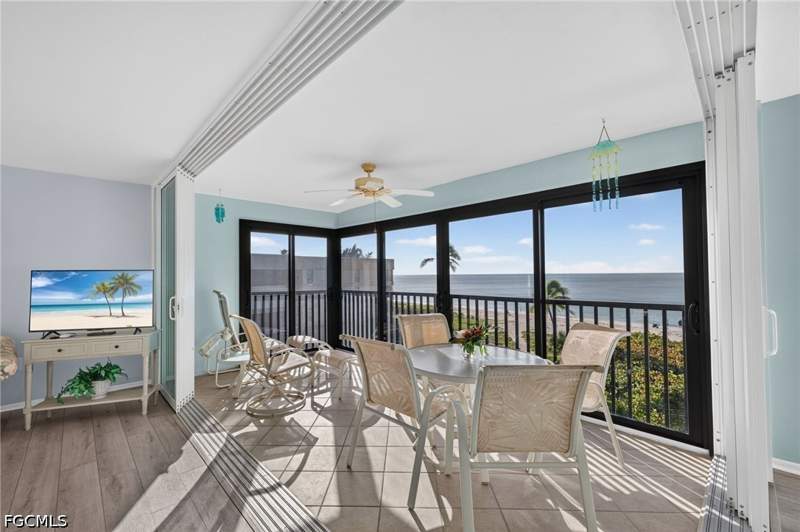 2 bedroom Condominium at 2721 W Gulf Dr 316, Kings Crown, Sanibel — photo 3