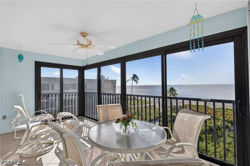 2 bedroom Condominium at 2721 W Gulf Dr 316, Kings Crown, Sanibel — photo 4