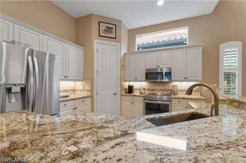 12603 Grandezza Cir, Estero FL - photo 16 of 47