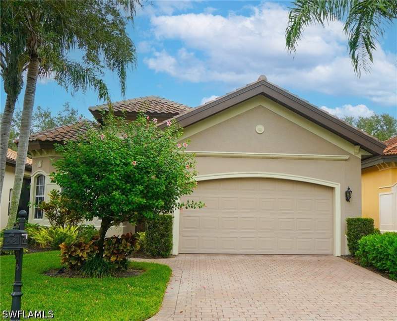 3 bedroom SingleFamilyResidence at 12603 Grandezza Cir, Savona, Estero — photo 2