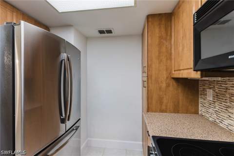 13256 Whitehaven Ln 502, Fort Myers FL - photo 10 of 42