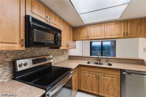 13256 Whitehaven Ln 502, Fort Myers FL - photo 11 of 42