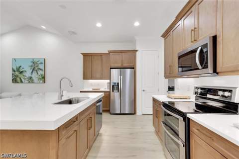 7014 Saona Ct, Naples FL - photo 10 of 39