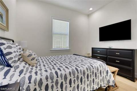 7014 Saona Ct, Naples FL - photo 20 of 39