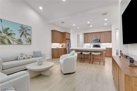 7014 Saona Ct, Naples FL - photo 7 of 39