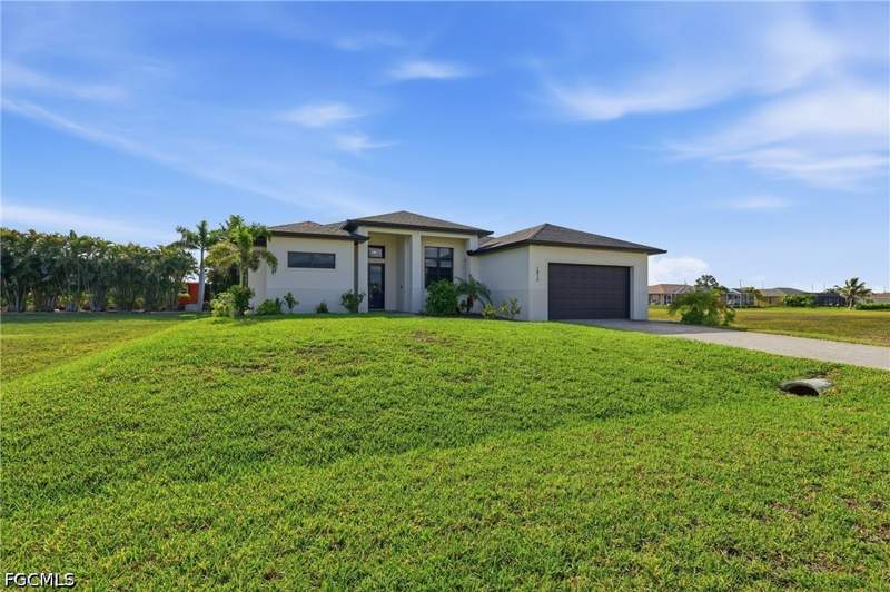 3 bedroom SingleFamilyResidence at 1813 NW 37th Pl, Cape Coral, Cape Coral — photo 4