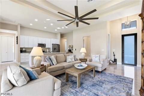 1813 NW 37th Pl, Cape Coral FL - photo 6 of 38